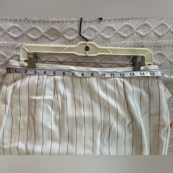 NWT Vintage JH Collectibles White Lined Rayon Skirt with Small Pin Stripe SZ 16 - Picture 12 of 12